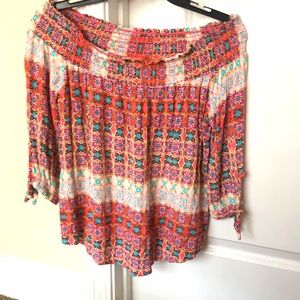 Colorful Patterned Blouse!